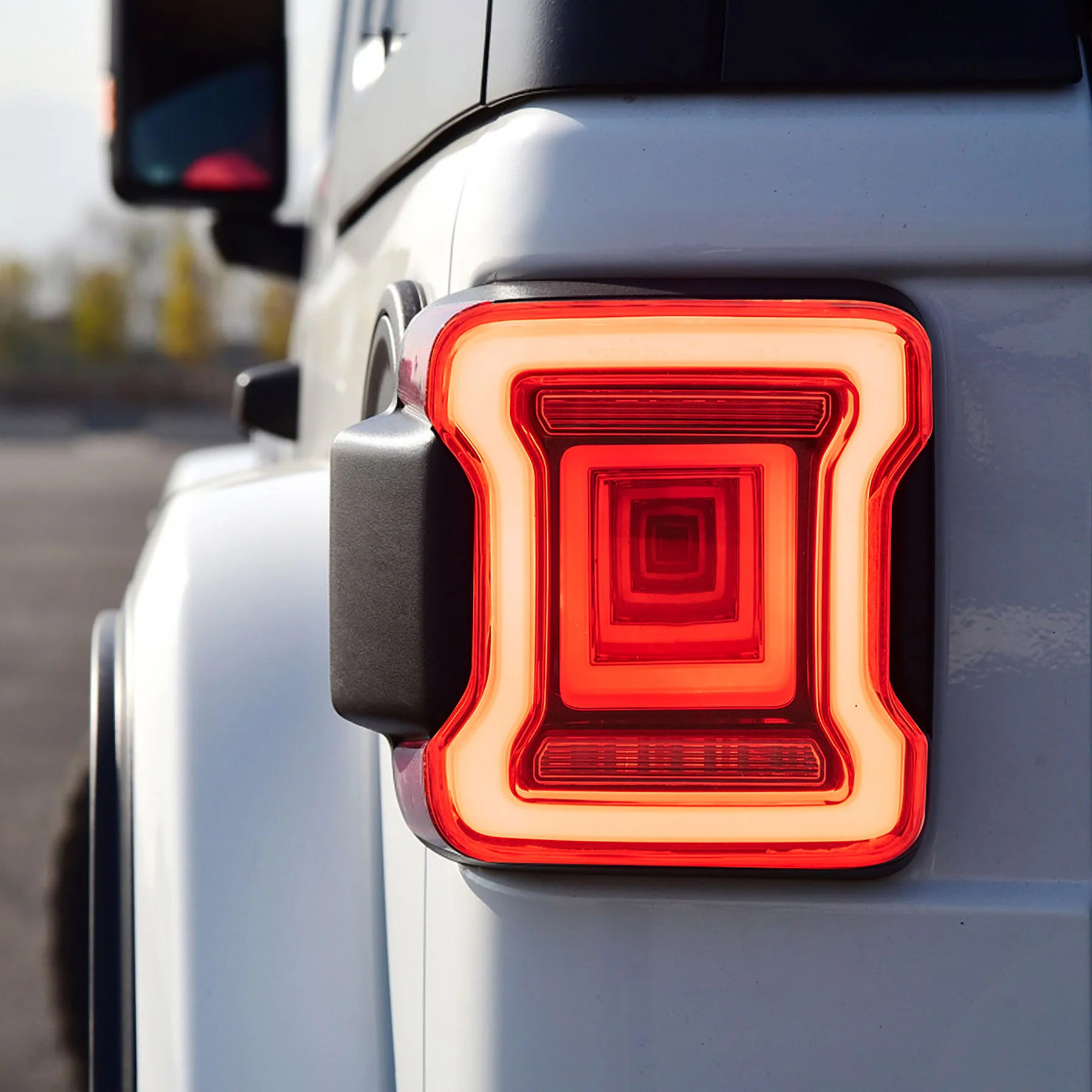 VLAND Tail Lights for Jeep Wrangler JL 2018-2023 with Dynamic Animation and Dual Reverse Lights - Image 5